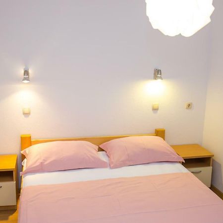 Apartments Rose Trogir Exterior photo
