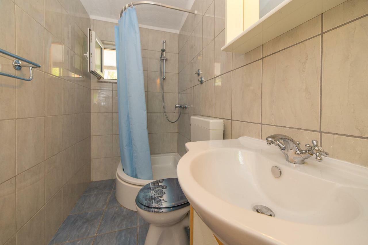 Apartments Rose Trogir Exterior photo